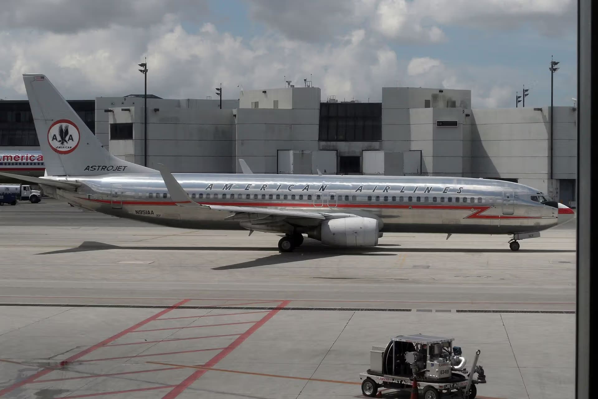 N951AA — Boeing