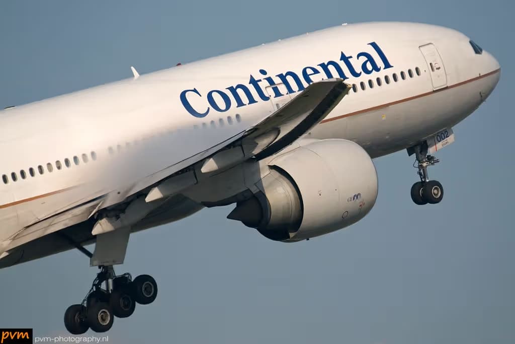 N78002 — Boeing