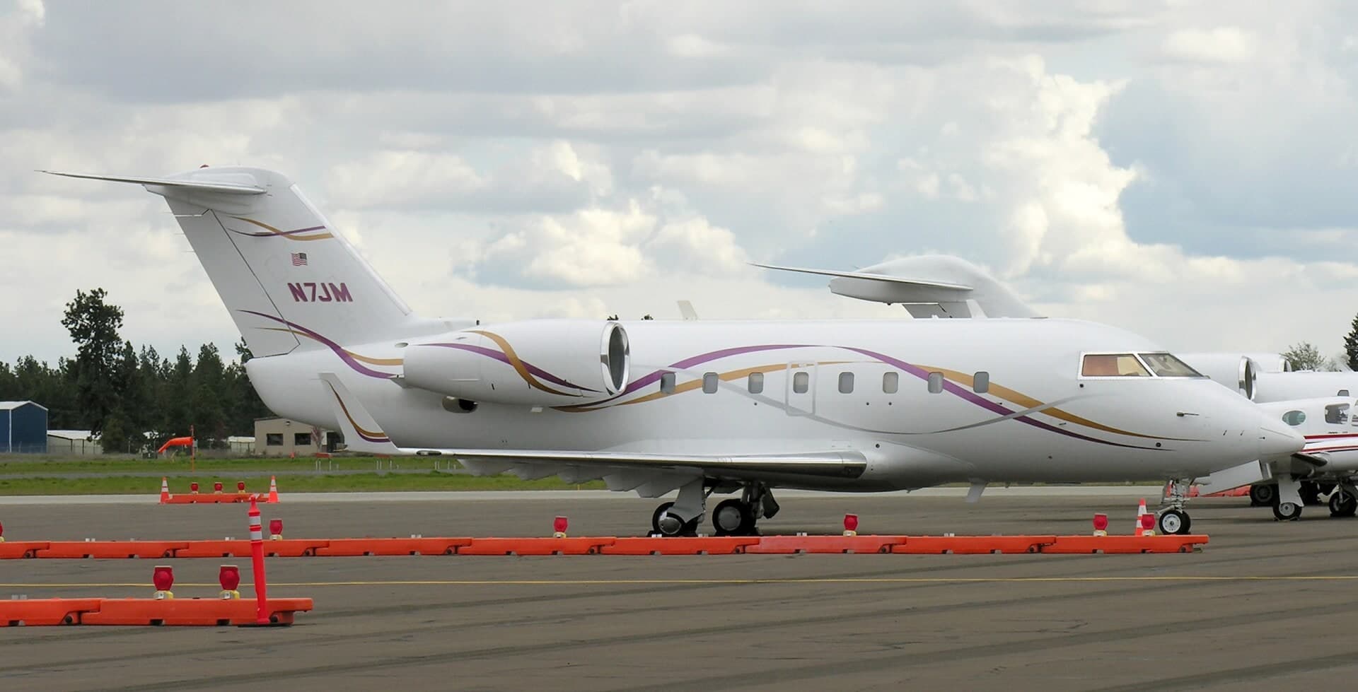 N7JM — Business jet