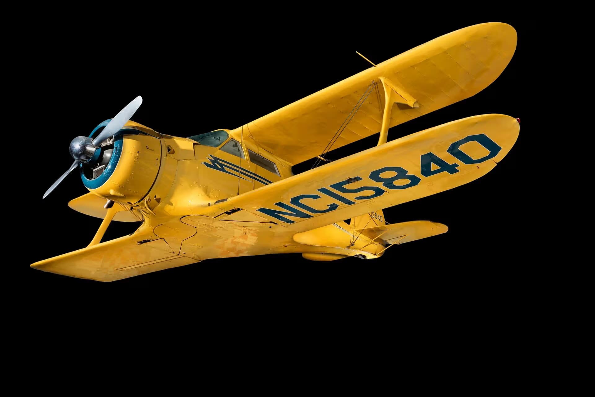 Unidentified — Single-engine aircraft