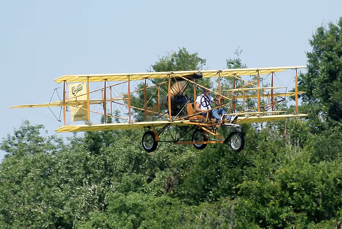 Unidentified — Aircraft