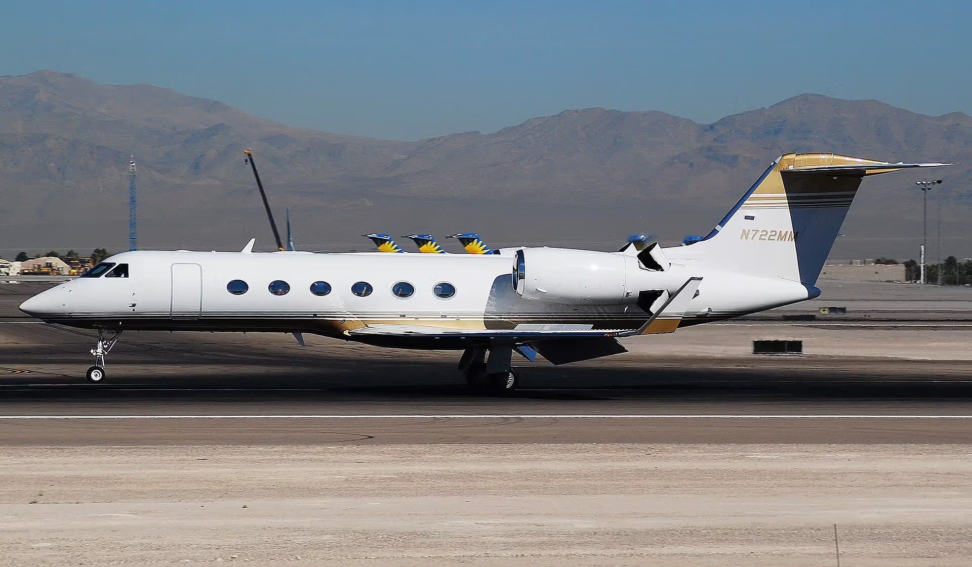 N722MM — Business jet