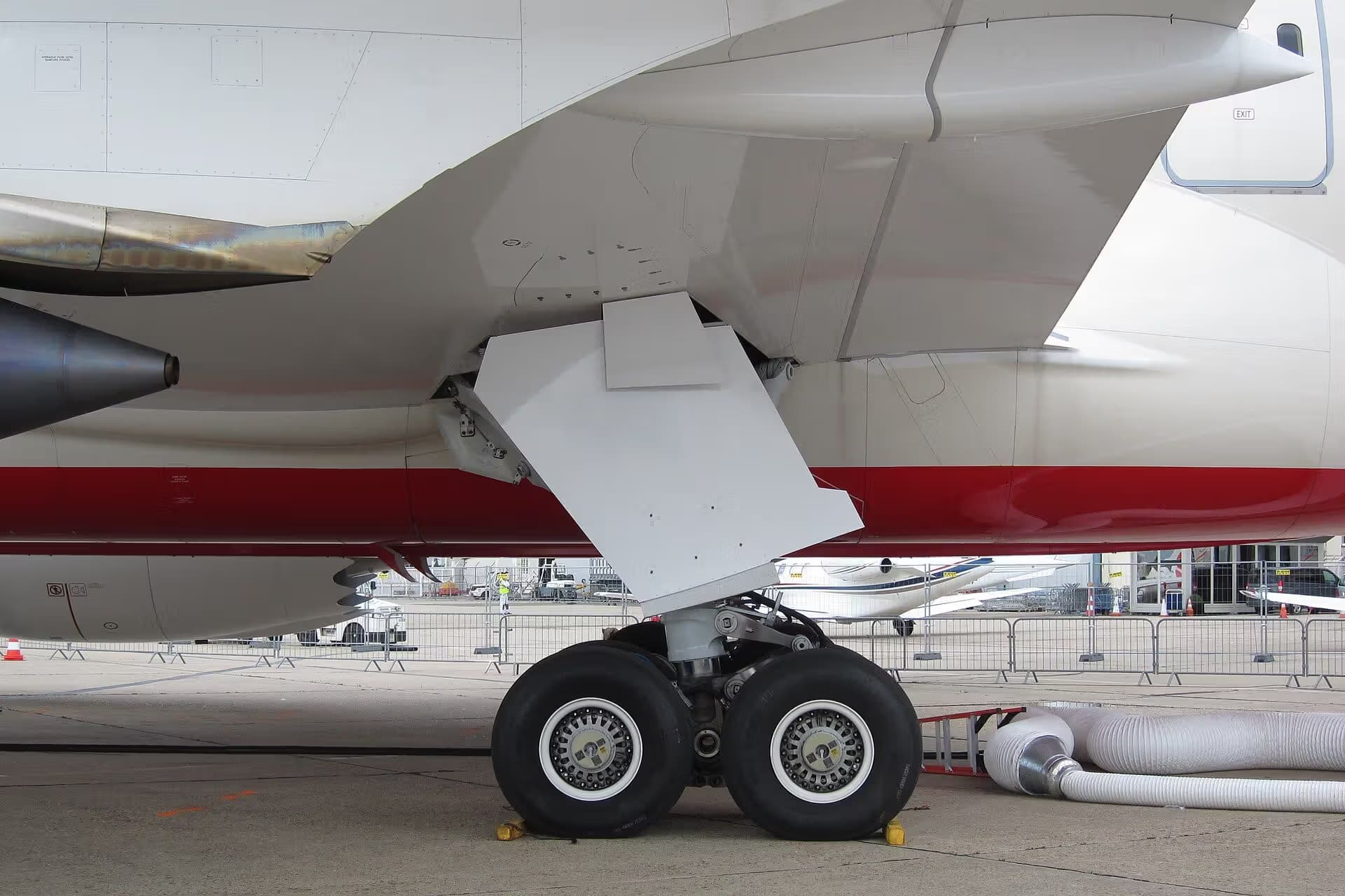 Unidentified — Aircraft