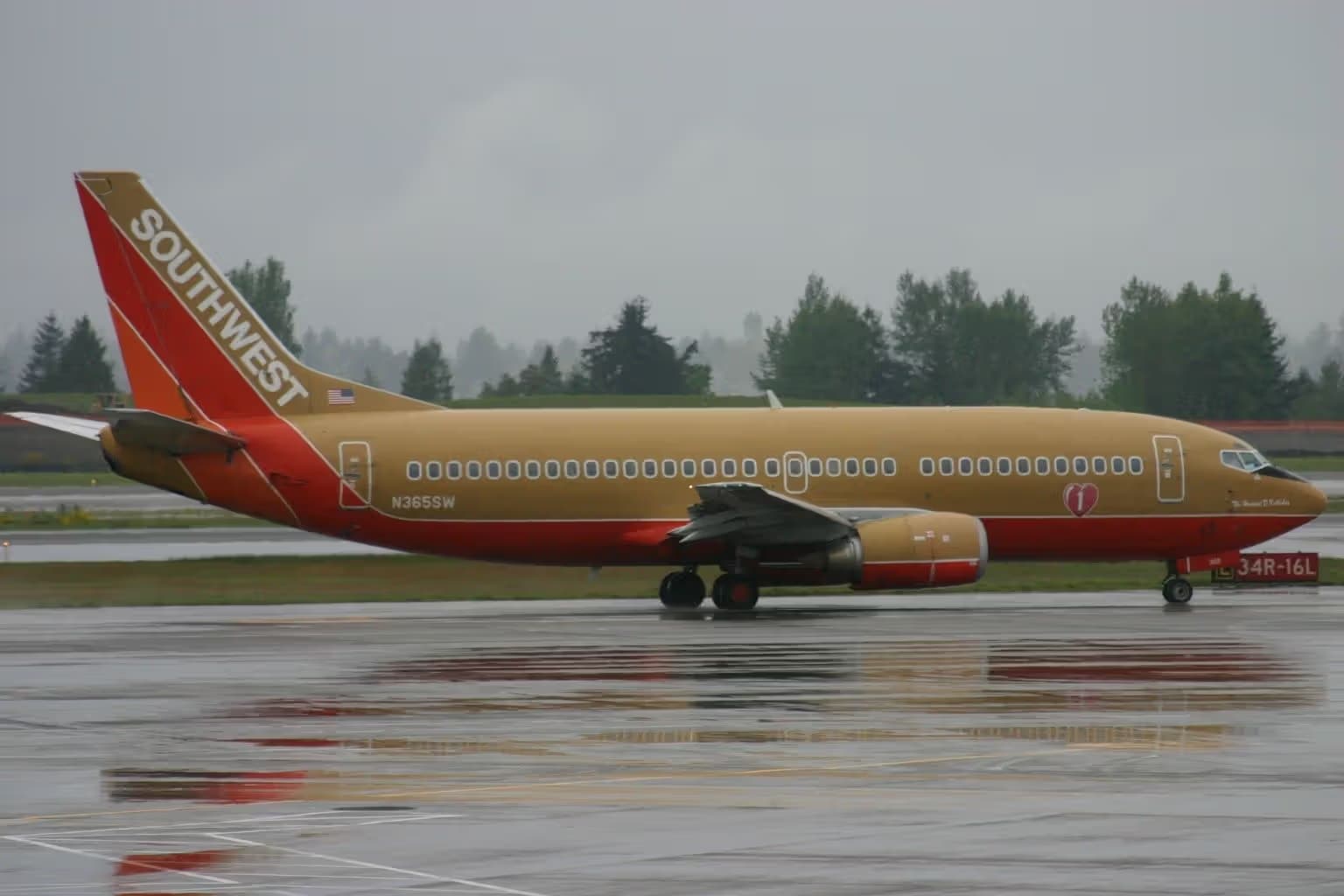 N365SW — Boeing