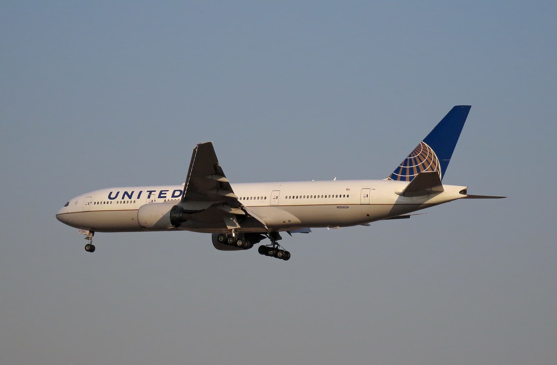 N206UA — Boeing