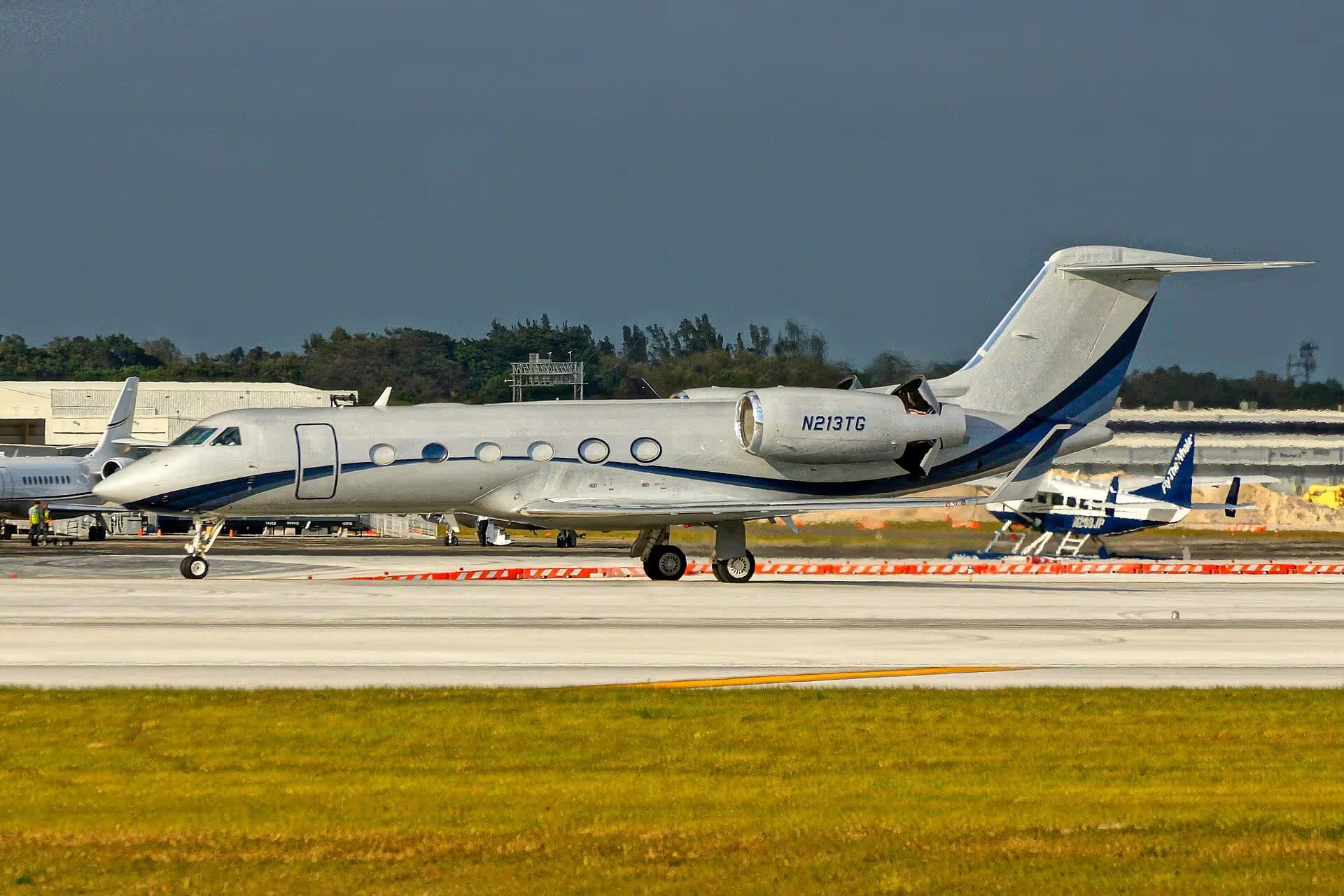 N213TG — Gulfstream