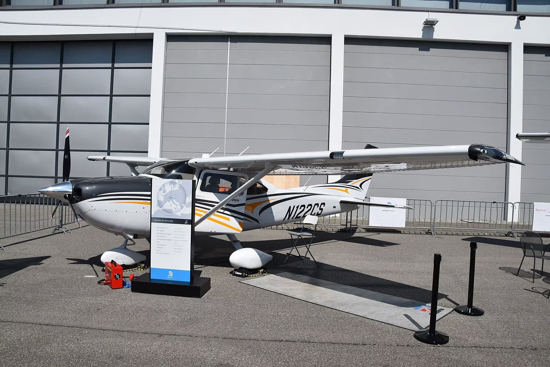 N122CS — Cessna
