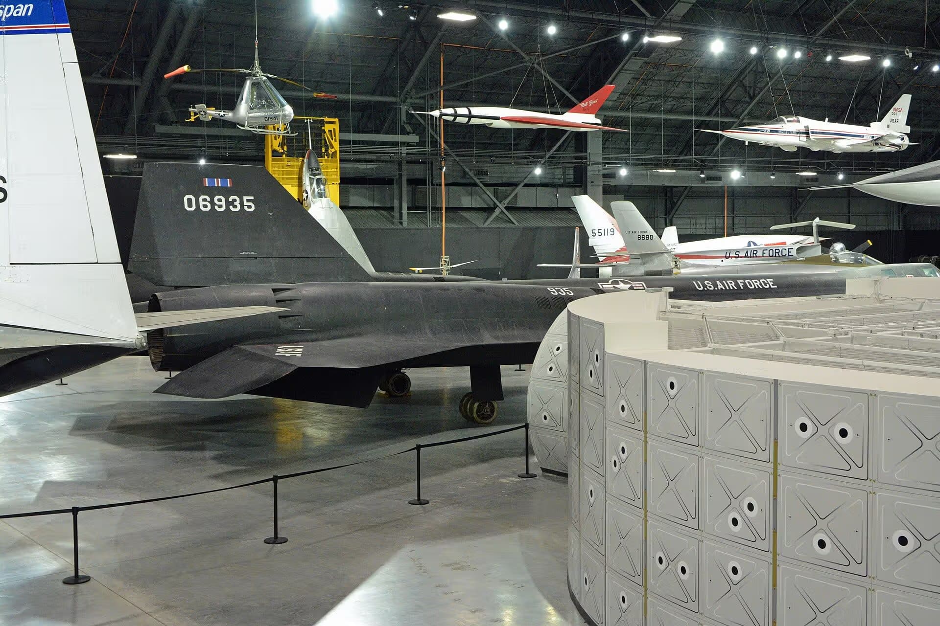 Unidentified — Lockheed