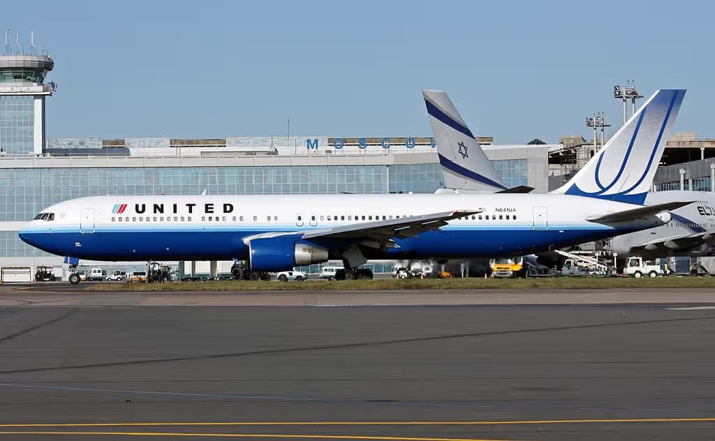 N641UA — Boeing