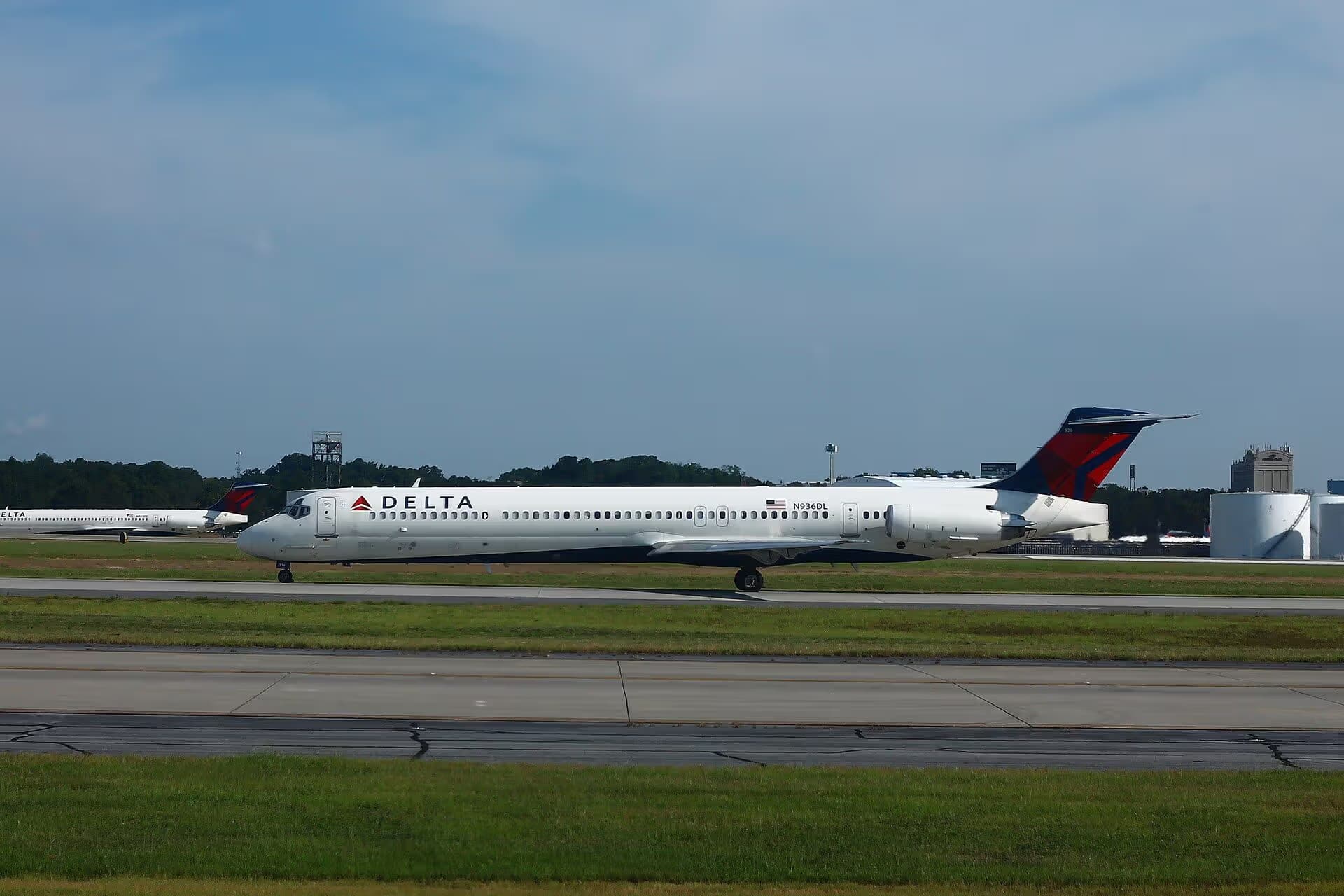 N936DL — Aircraft