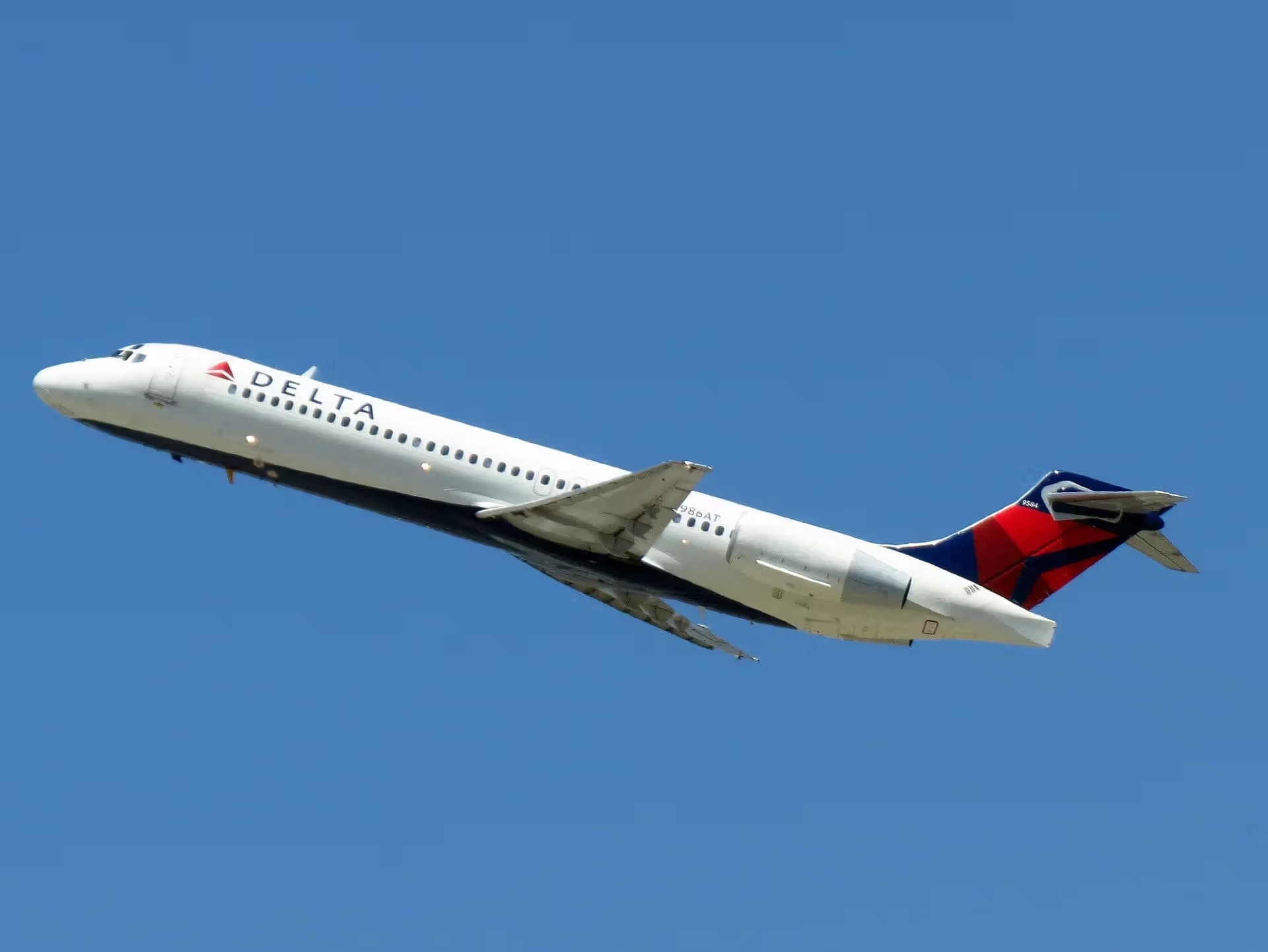 N986AT — Boeing