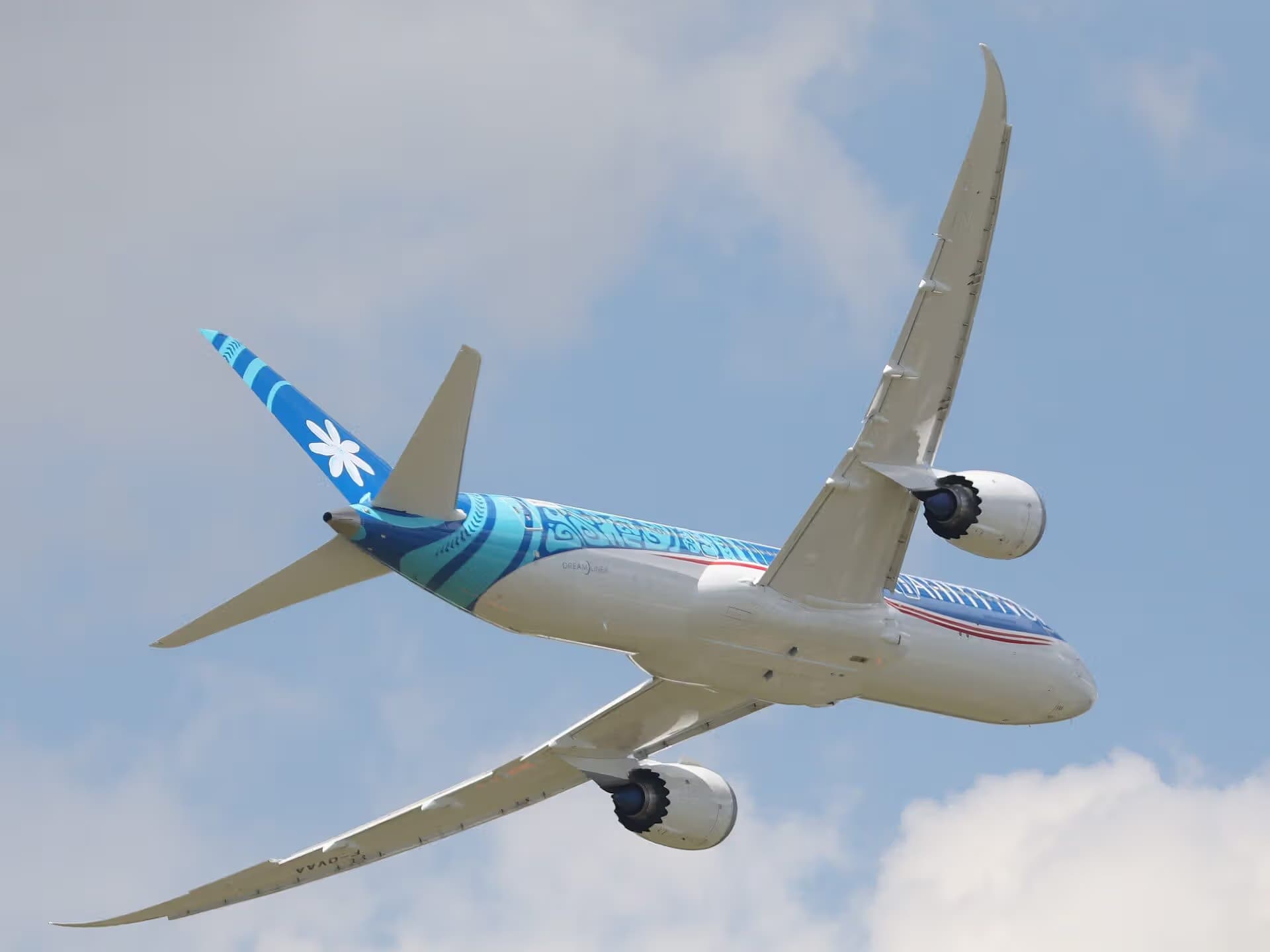 N1015X — Twin-engine aircraft