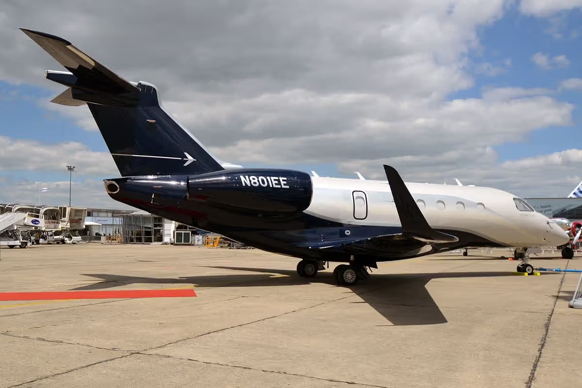 N801EE — Business jet