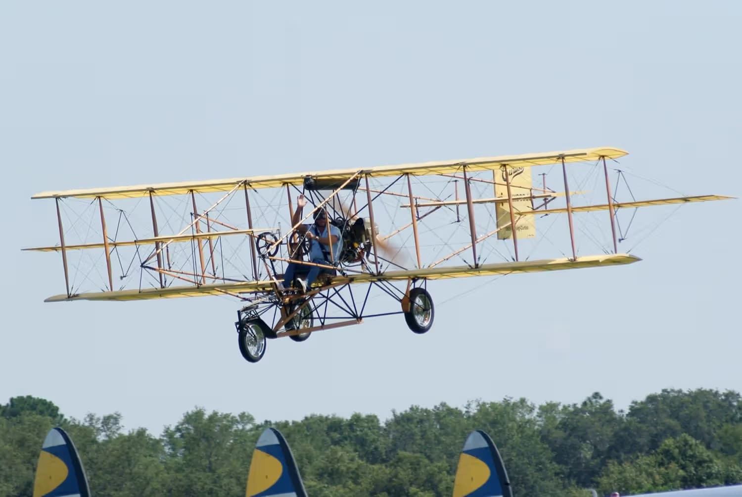 Unidentified — Aircraft