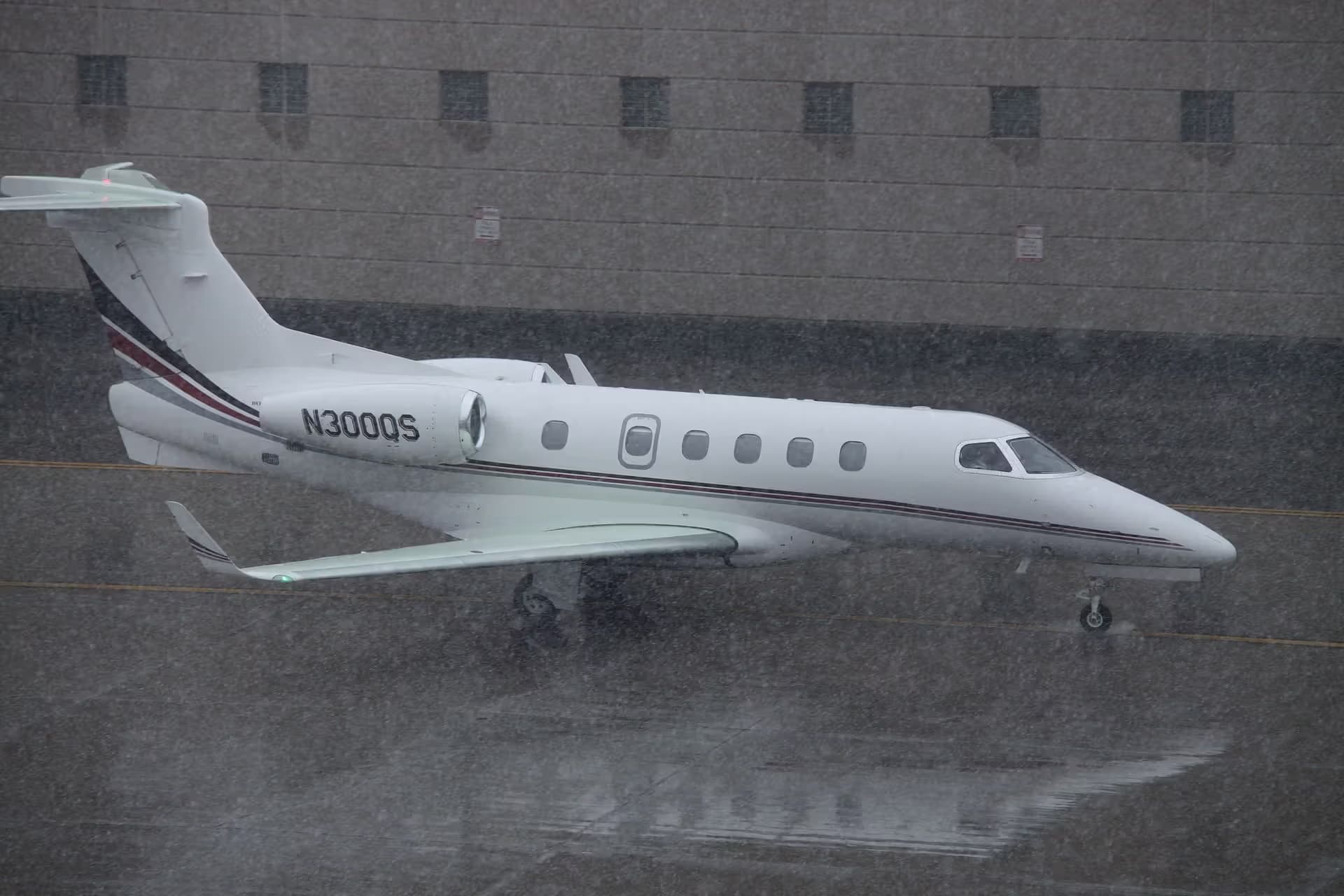 N300QS — Business jet