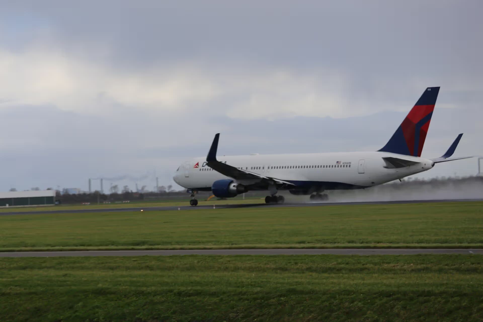 N194DN — Boeing