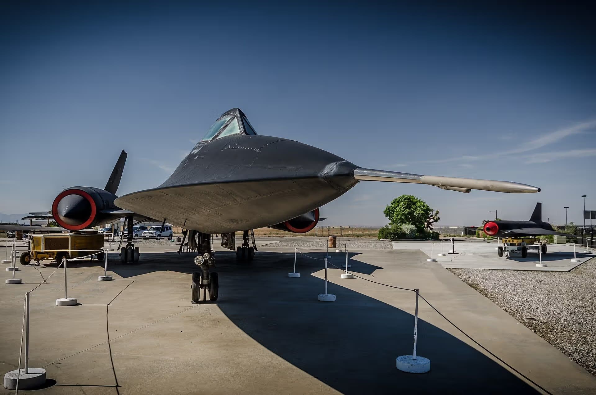 Unidentified — Twin-engine aircraft