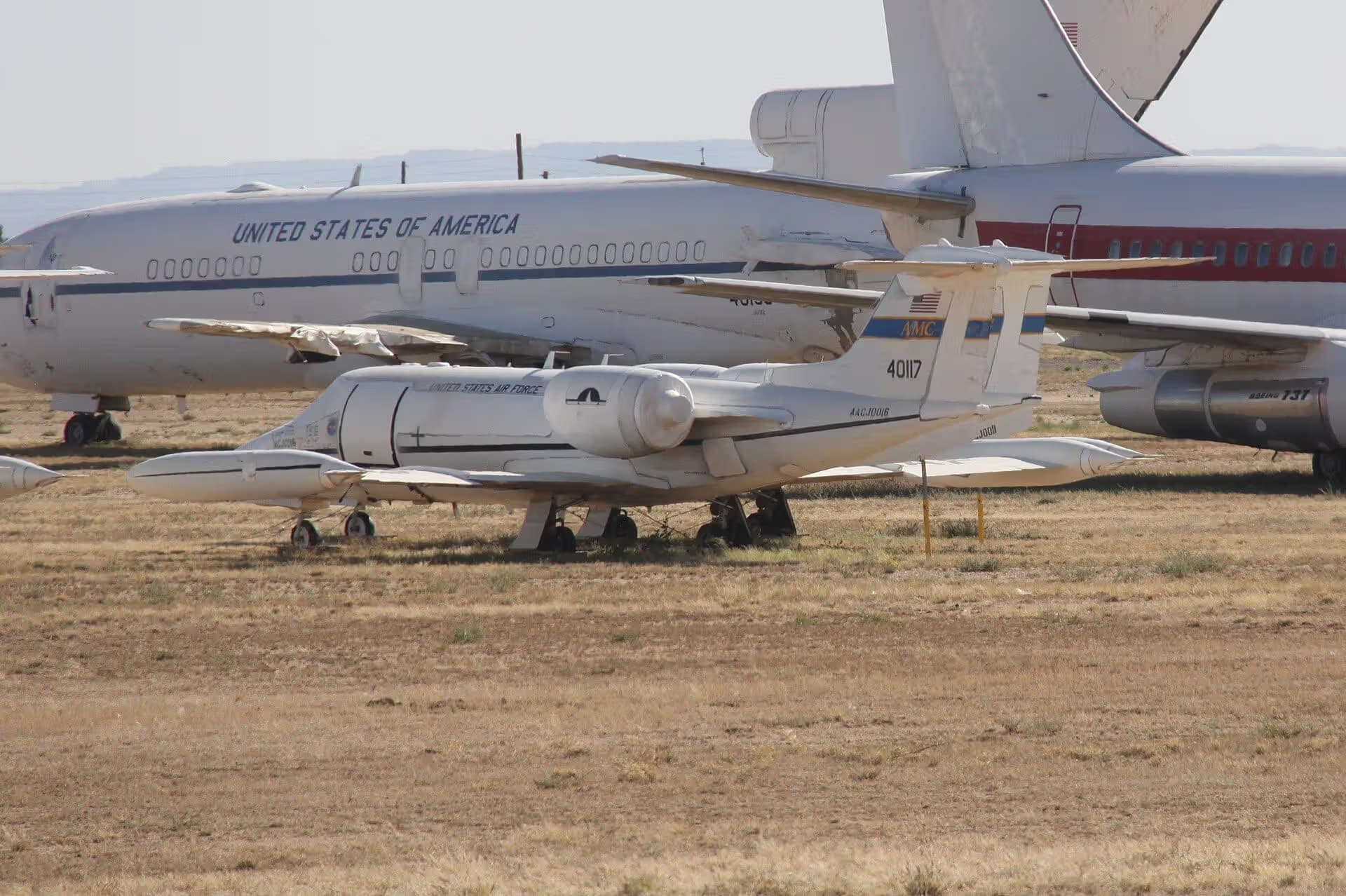 Unidentified — Business jet