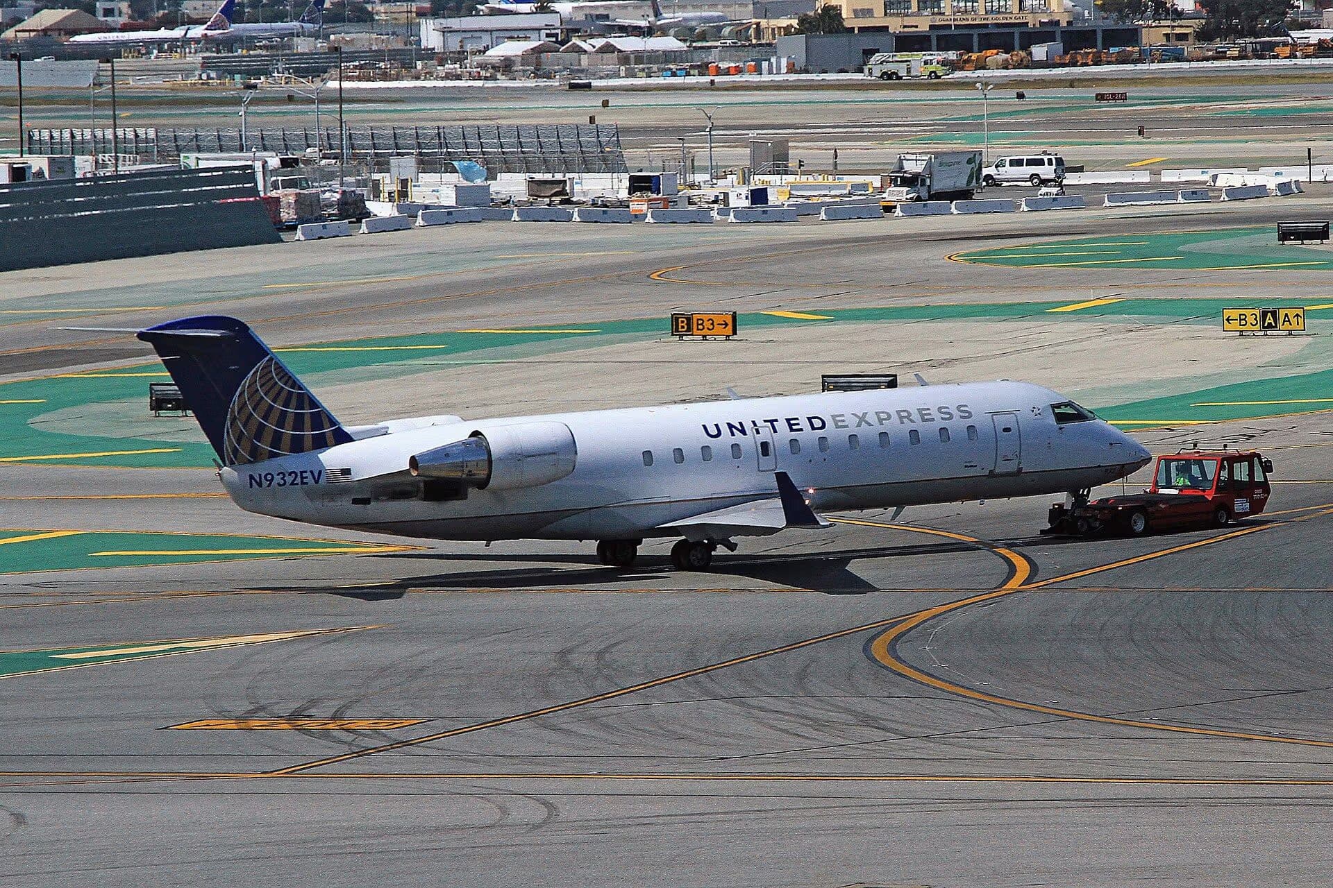 N932EV — Bombardier