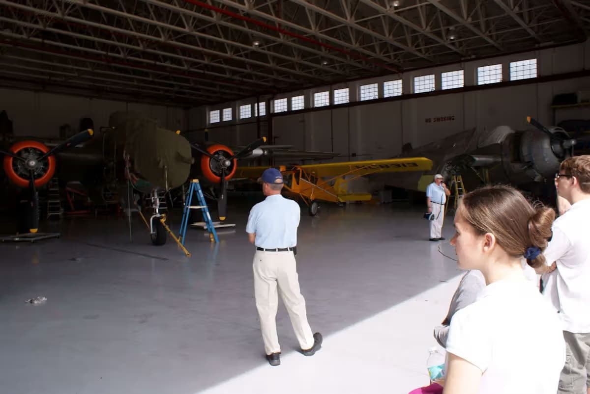 Unidentified — Twin-engine aircraft