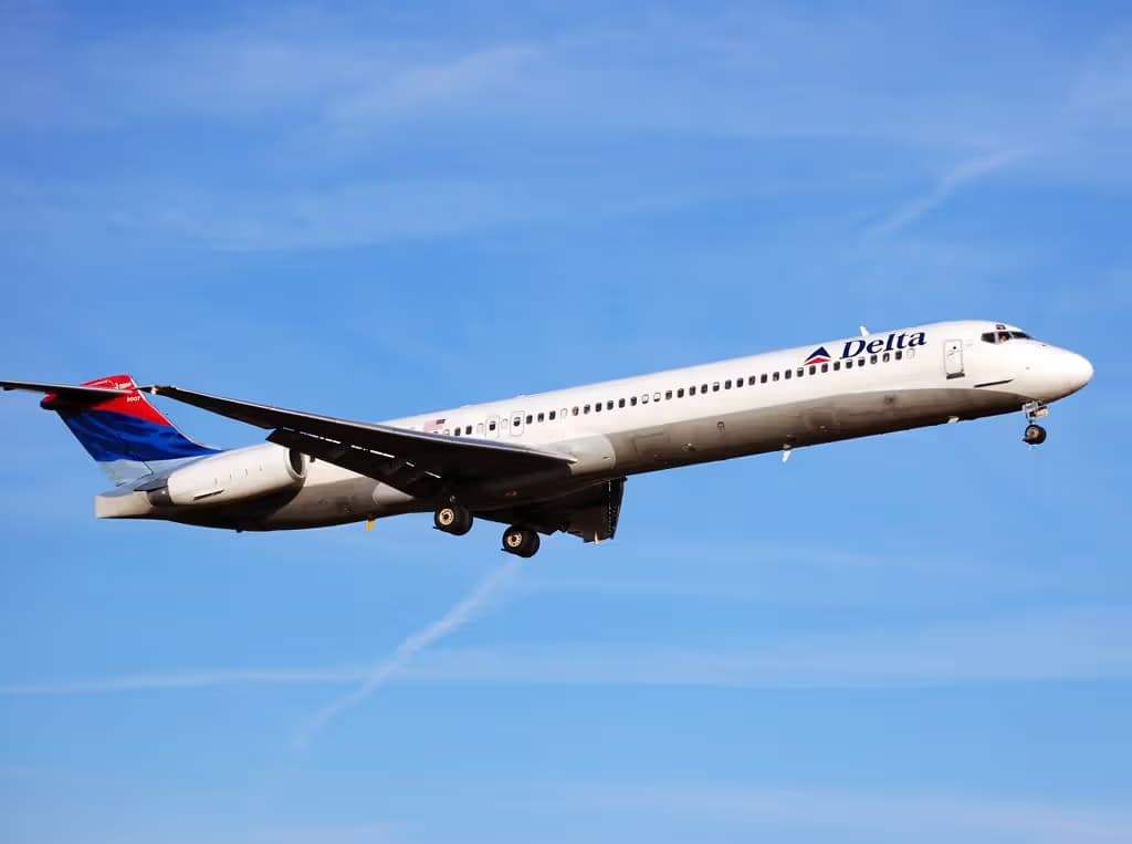 N907DE — Aircraft