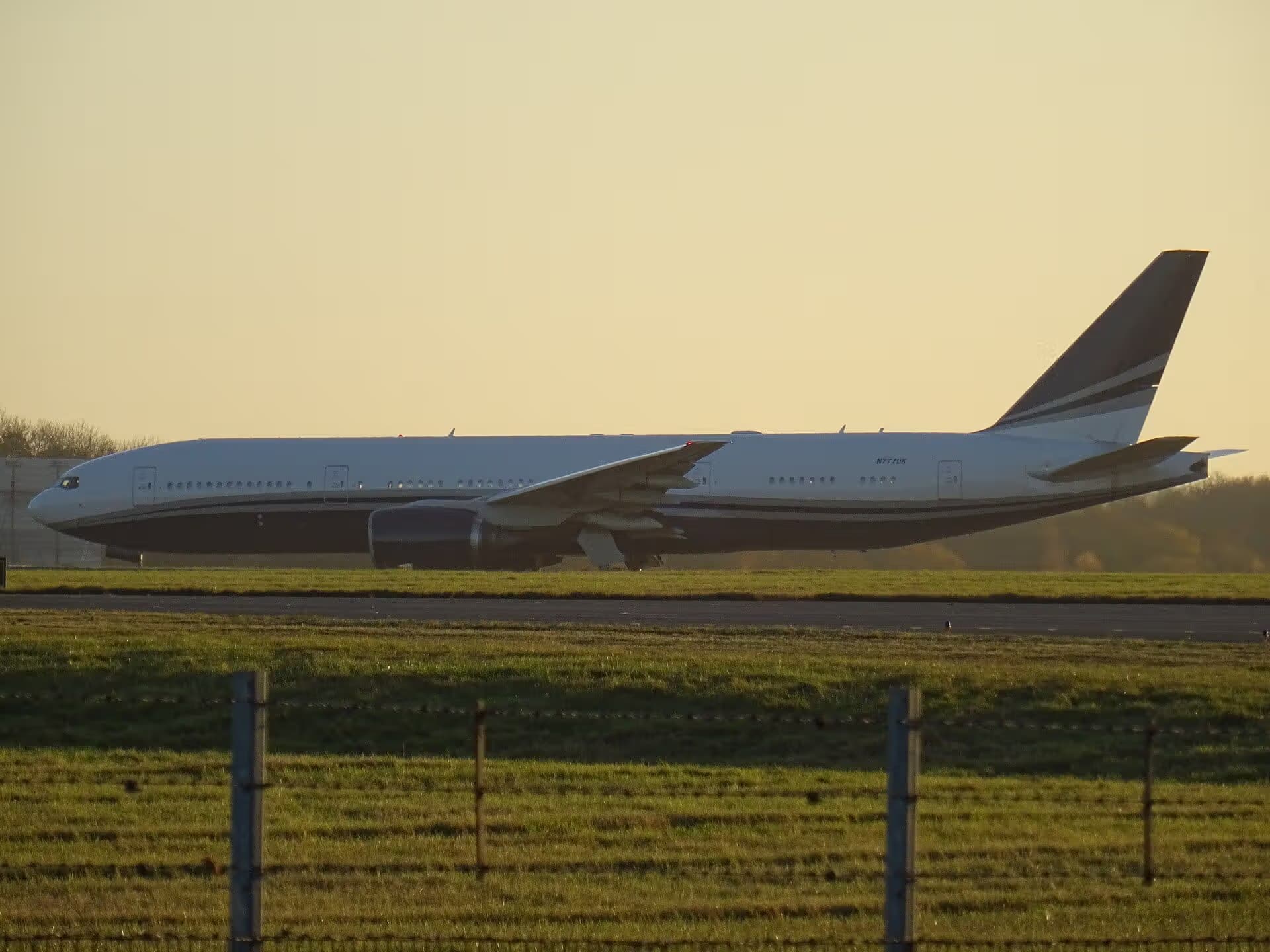 N777UK — Boeing