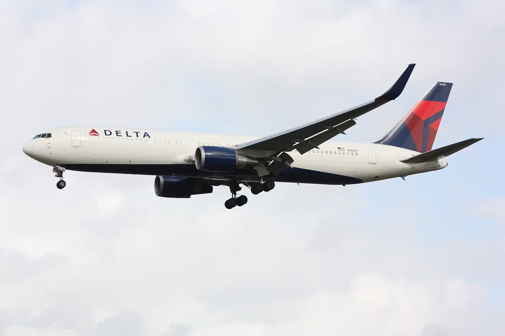 N1603 — Boeing