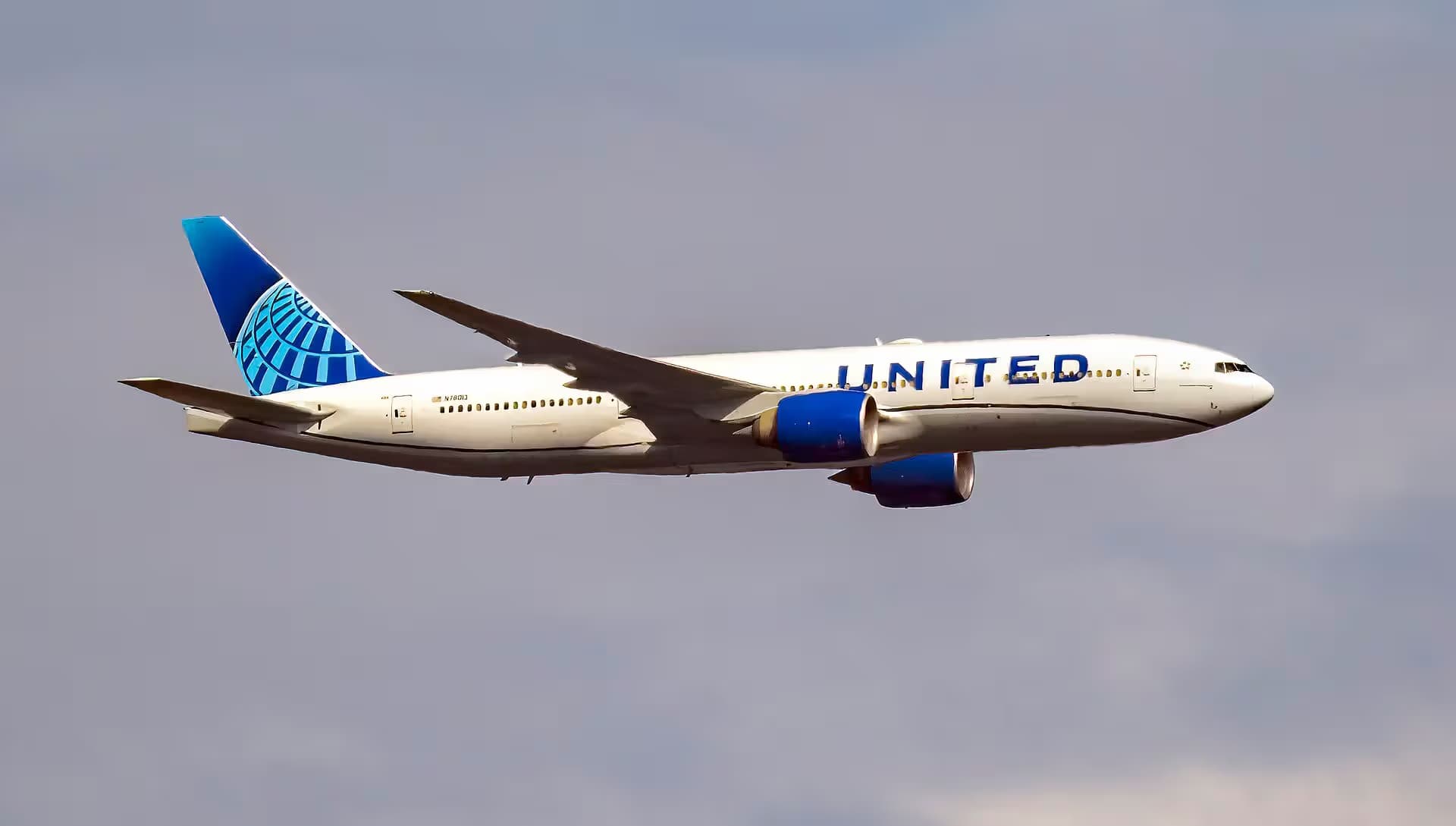 N78013 — Boeing