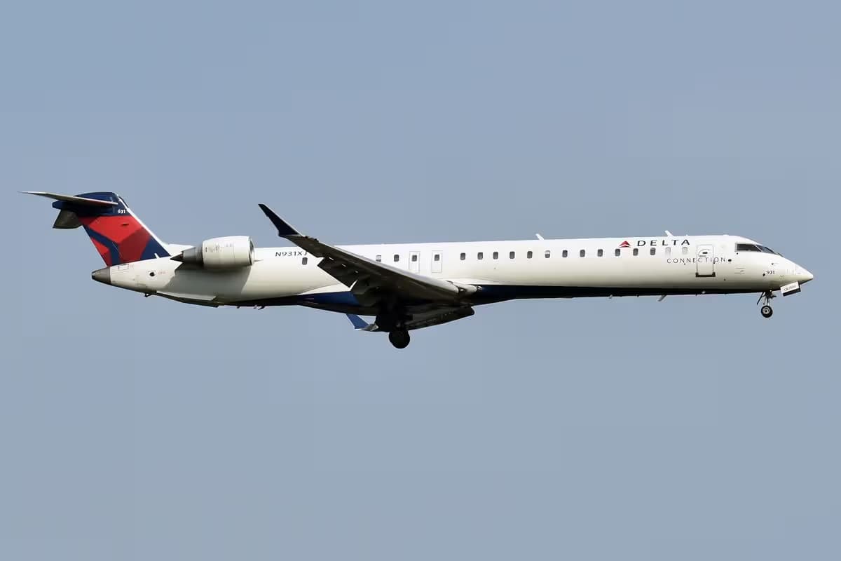 N931XJ — Bombardier