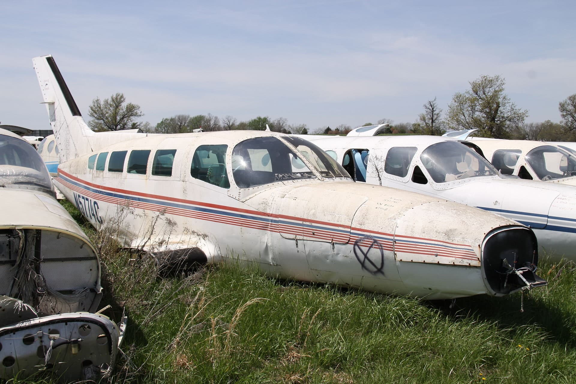 N5774C — Twin-engine aircraft