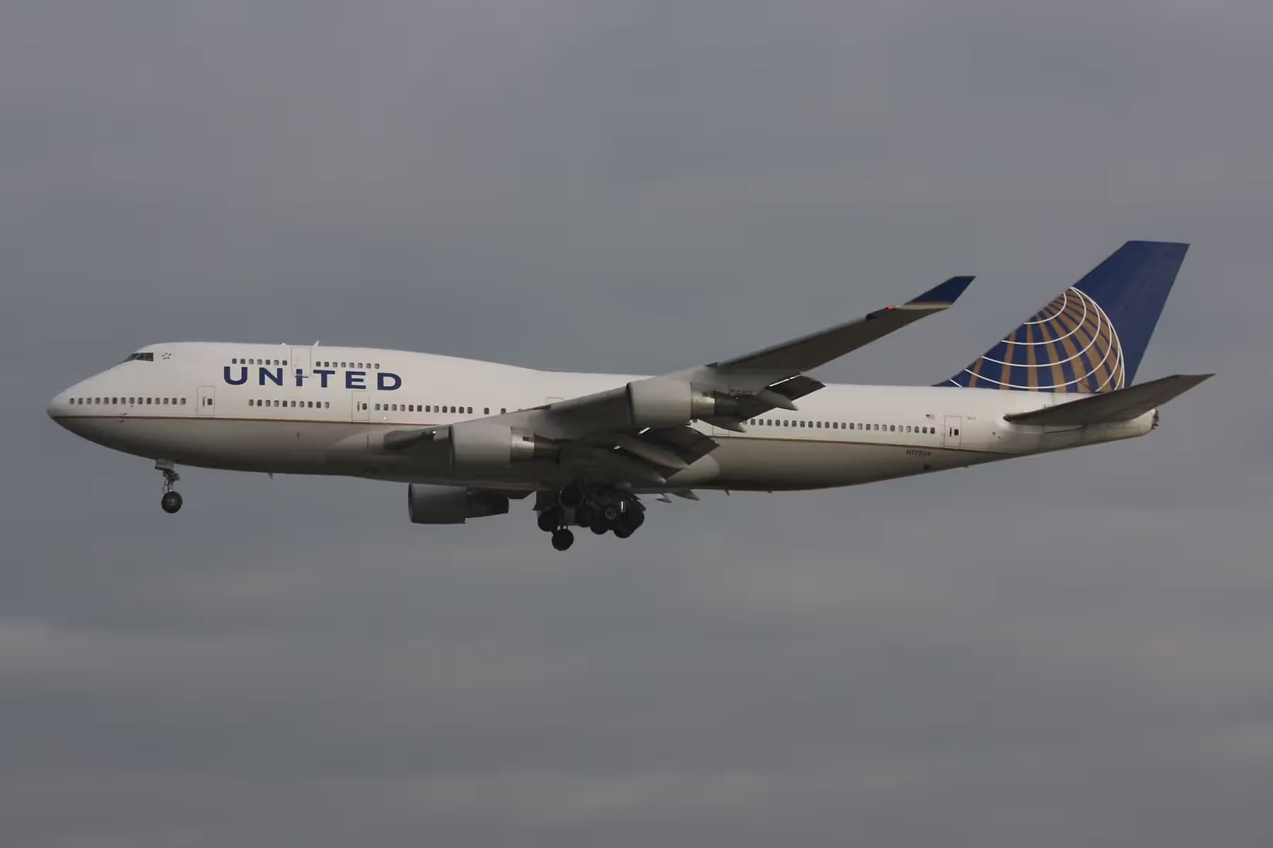 N175UA — Boeing