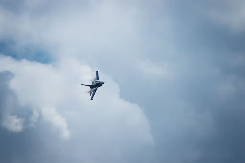Unidentified — Aircraft