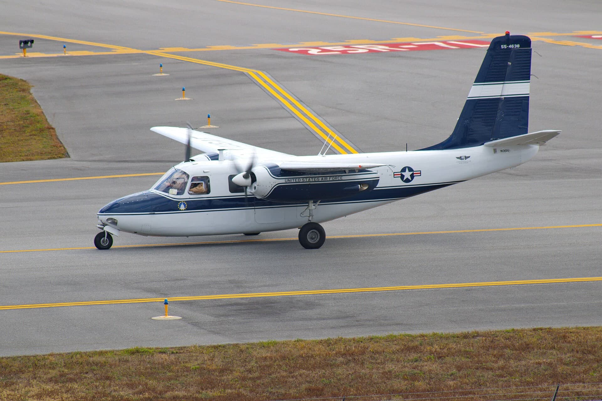 N30U — Twin-engine aircraft