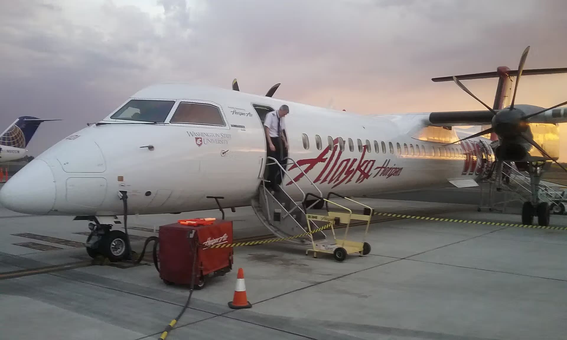 N401QX — Bombardier