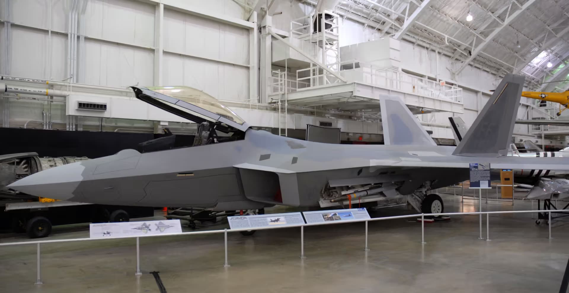 Unidentified — Lockheed