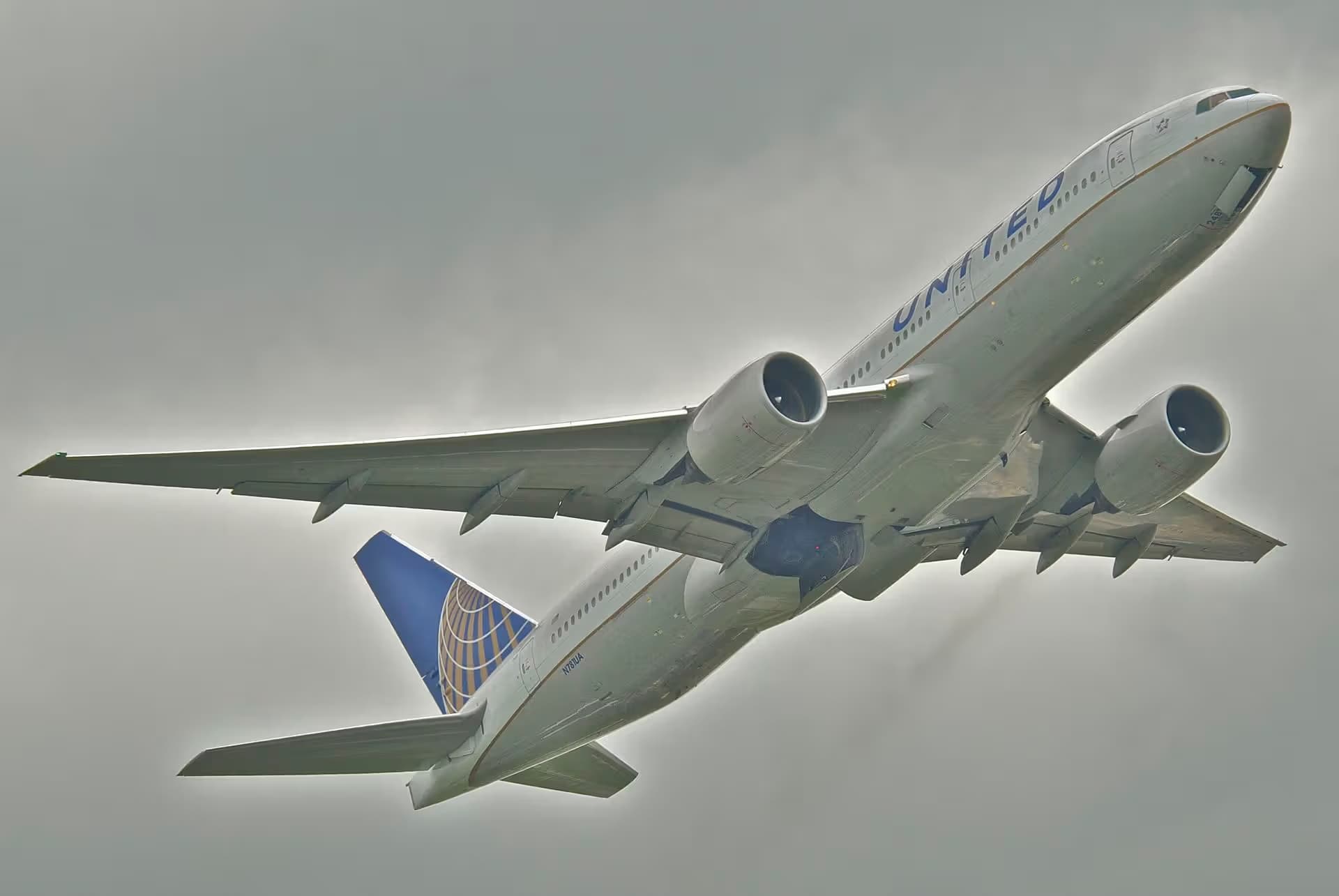N781UA — Boeing