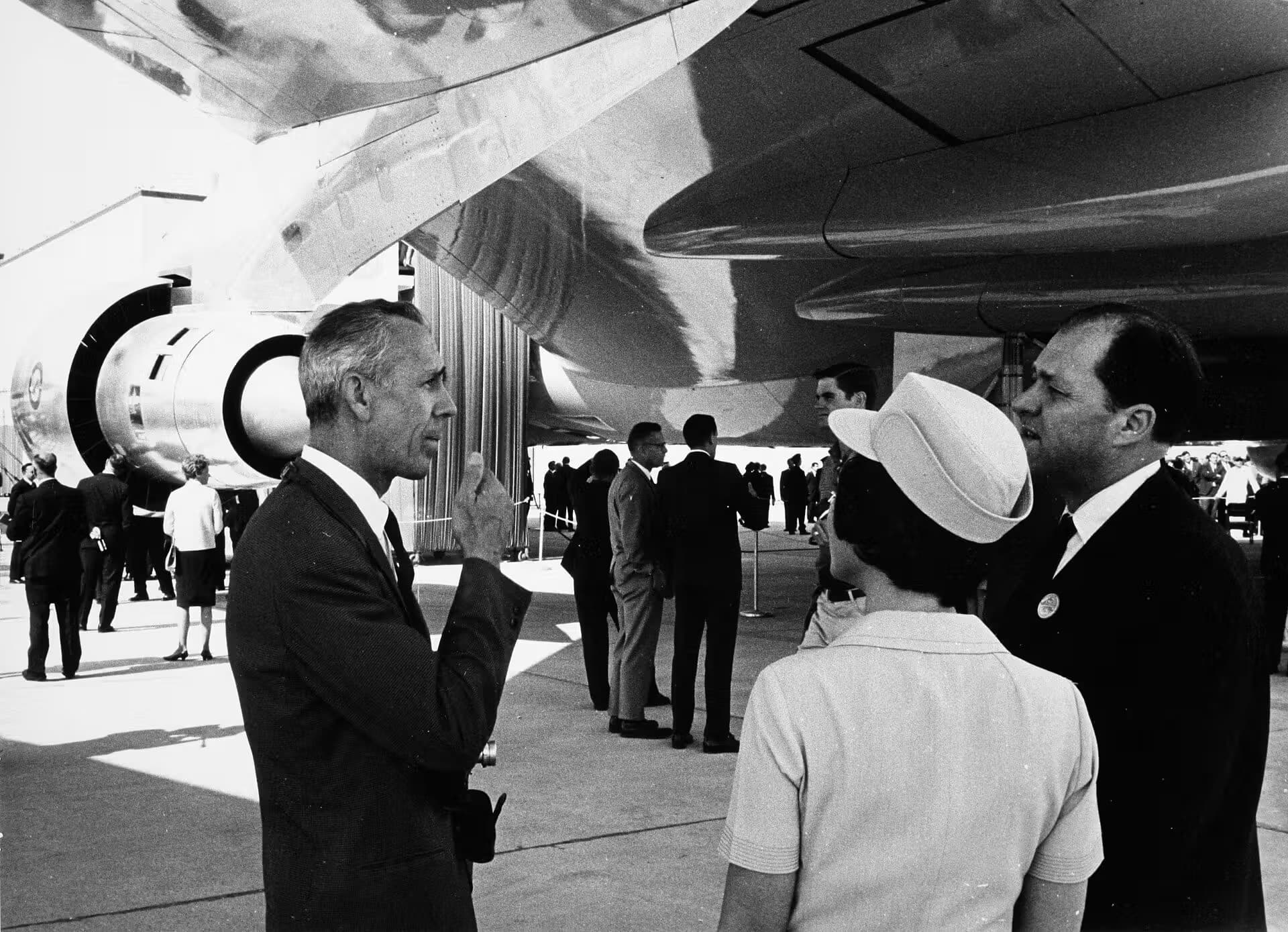 Unidentified — Aircraft