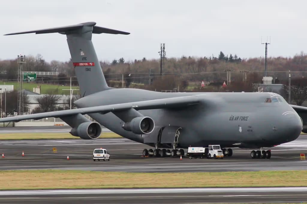 Unidentified — Lockheed