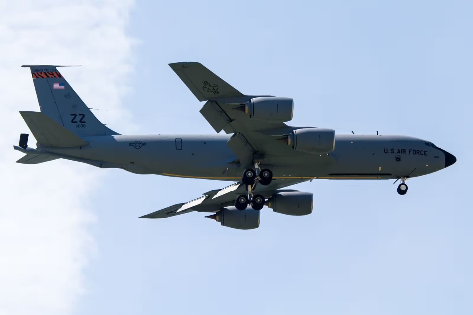 Unidentified — Aircraft