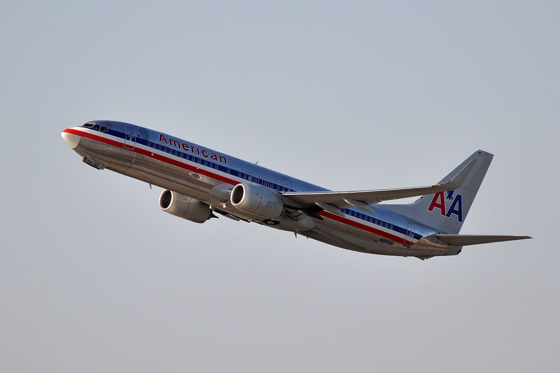 N916NN — Boeing
