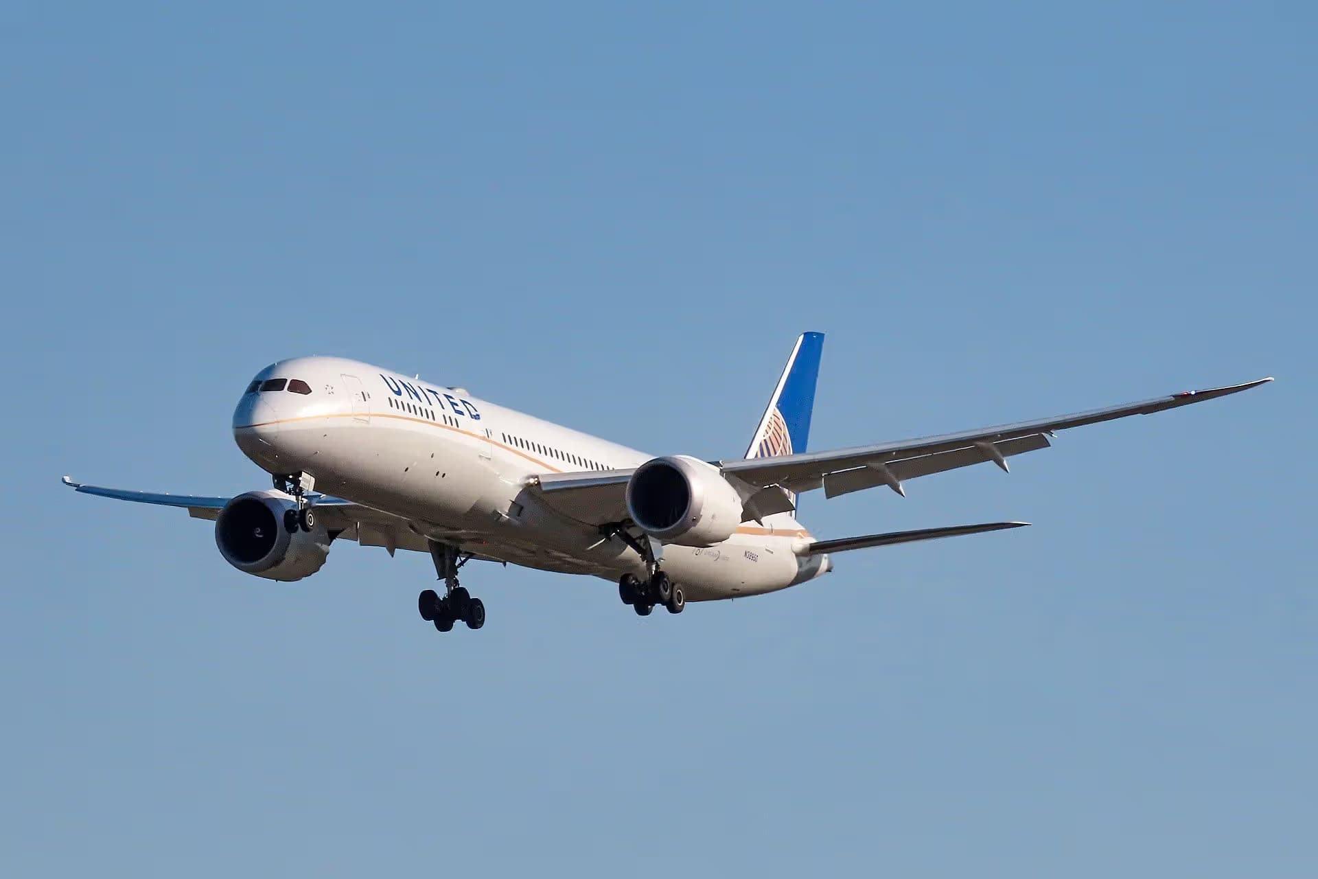 N38950 — Boeing