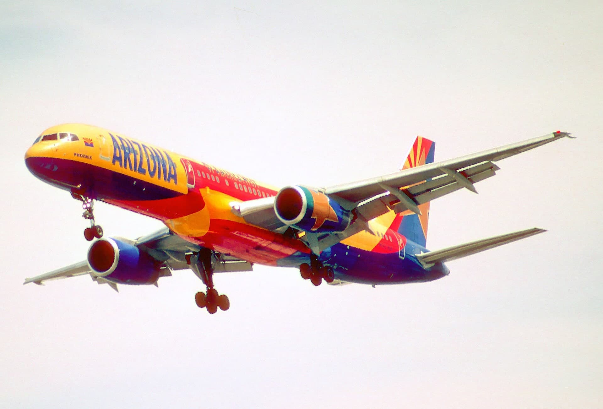 N901AW — Twin-engine aircraft