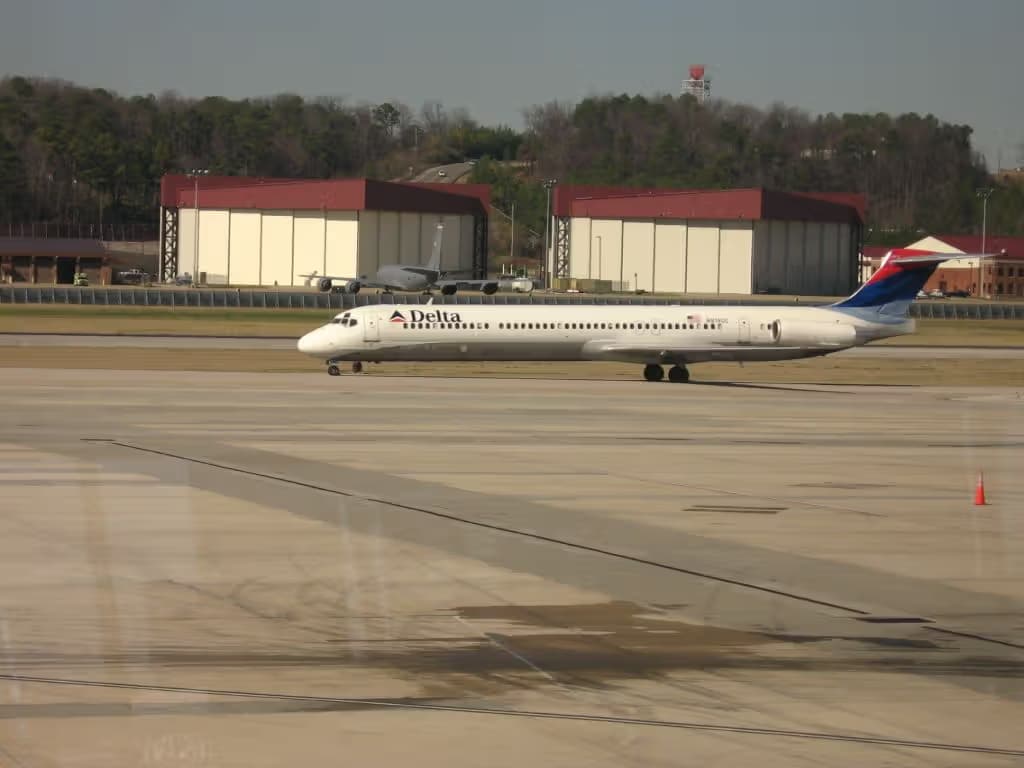 N919DL — Aircraft