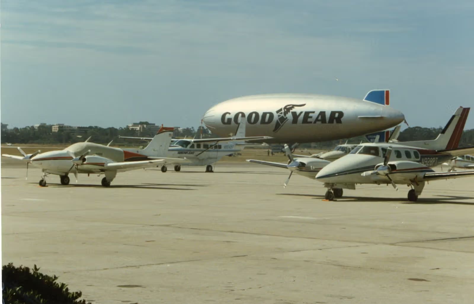 Unidentified — Twin-engine aircraft