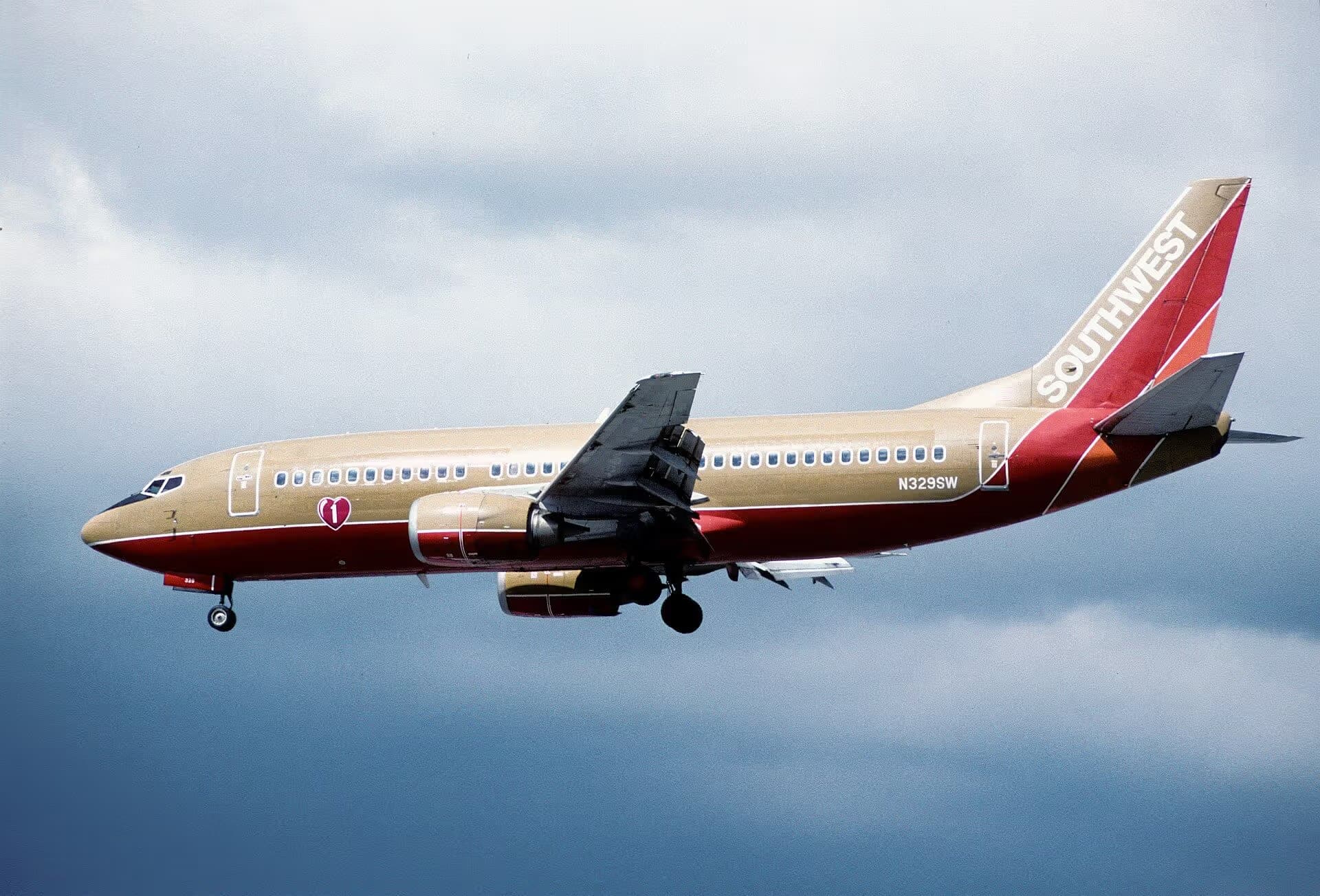 N329SW — Boeing