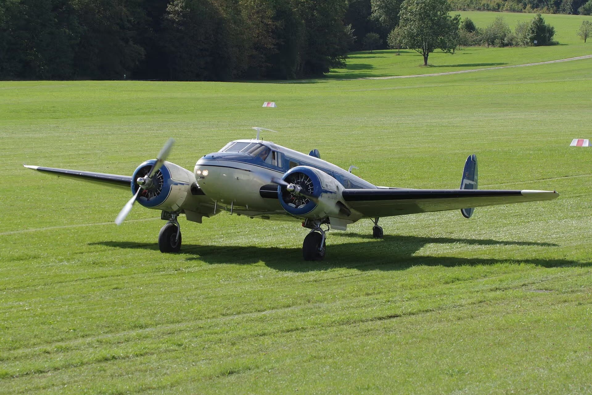 N45SK — Twin-engine aircraft