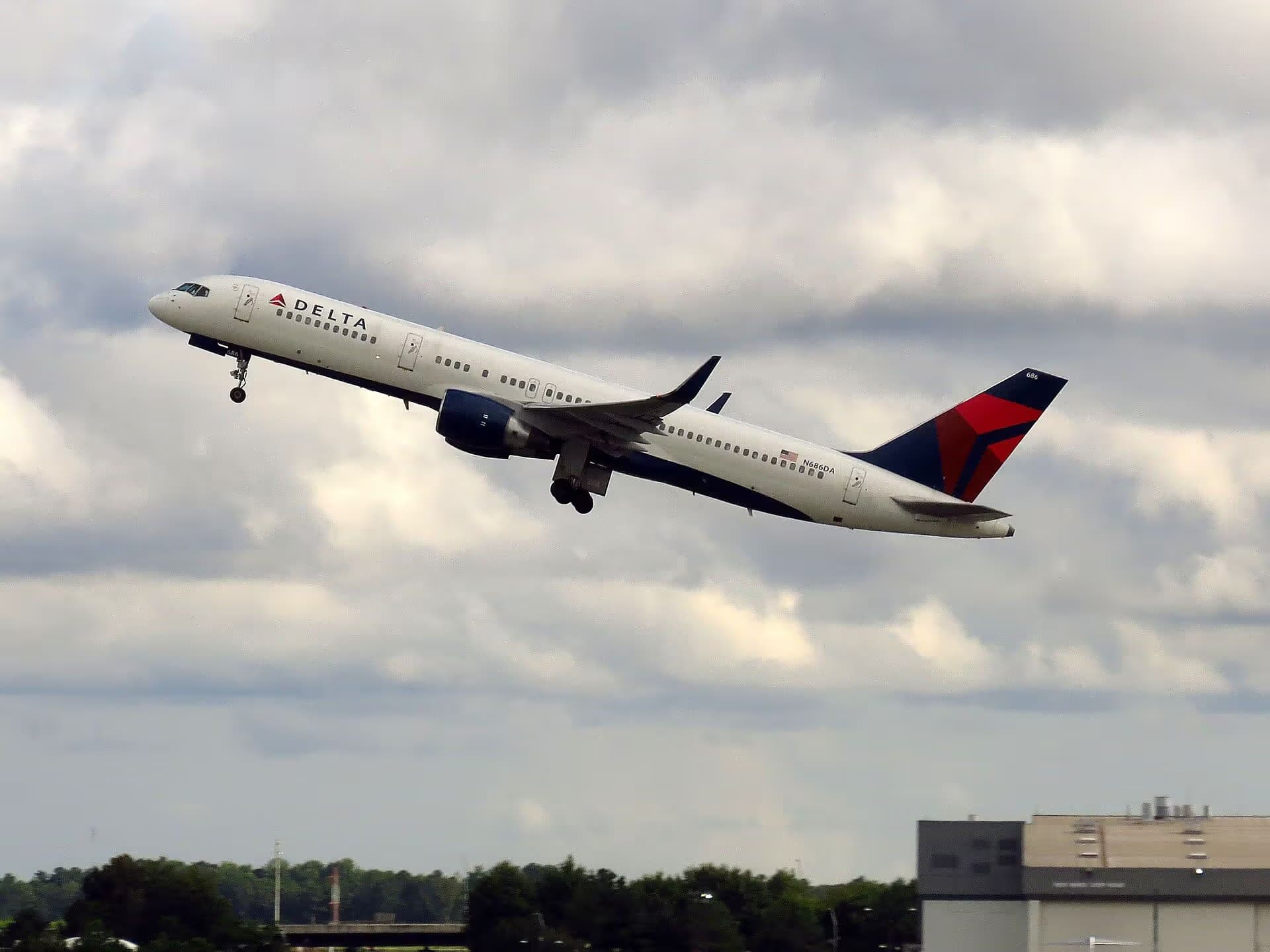N686DA — Aircraft