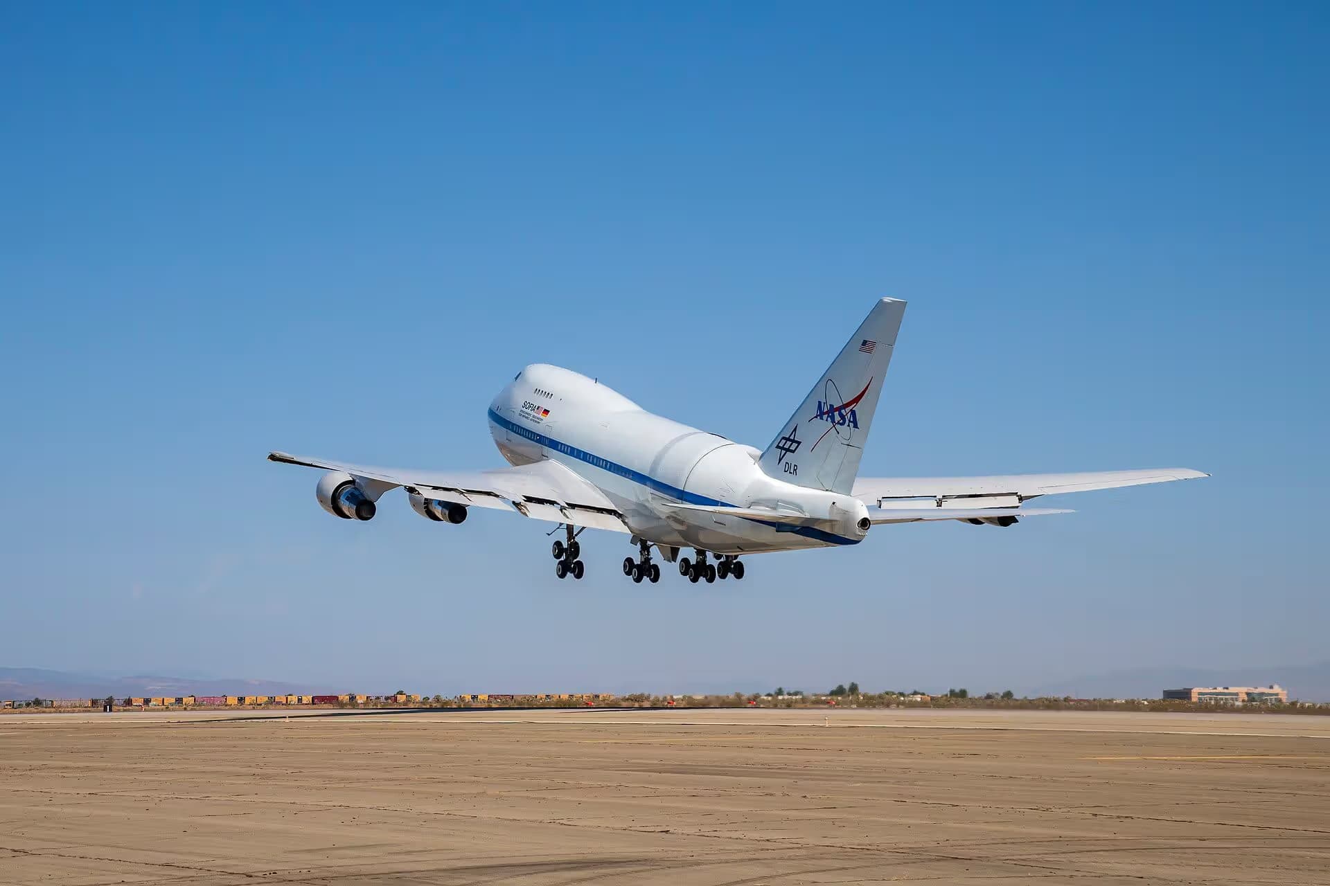 Unidentified — Aircraft