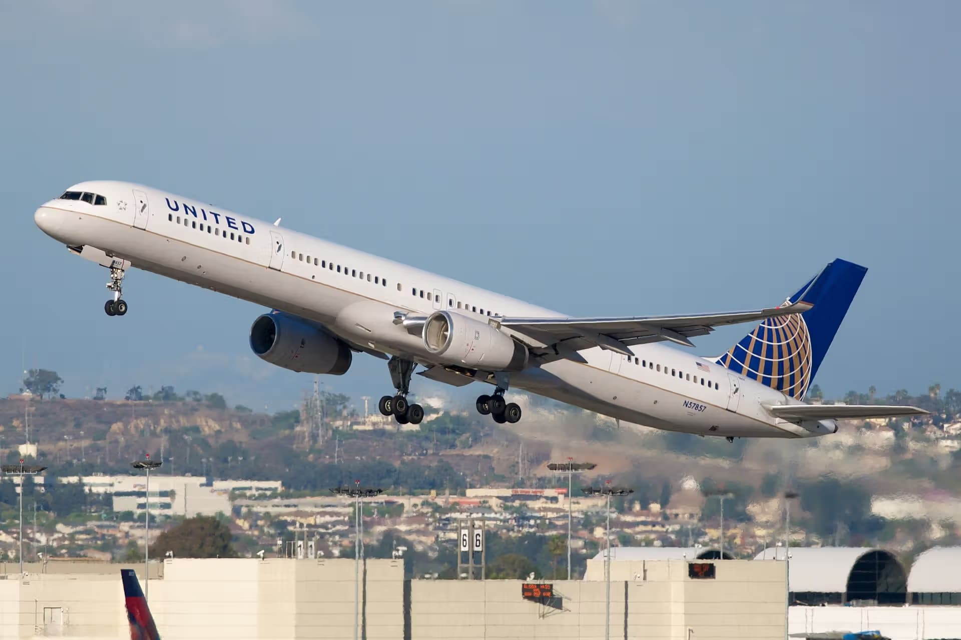 N57857 — Twin-engine aircraft