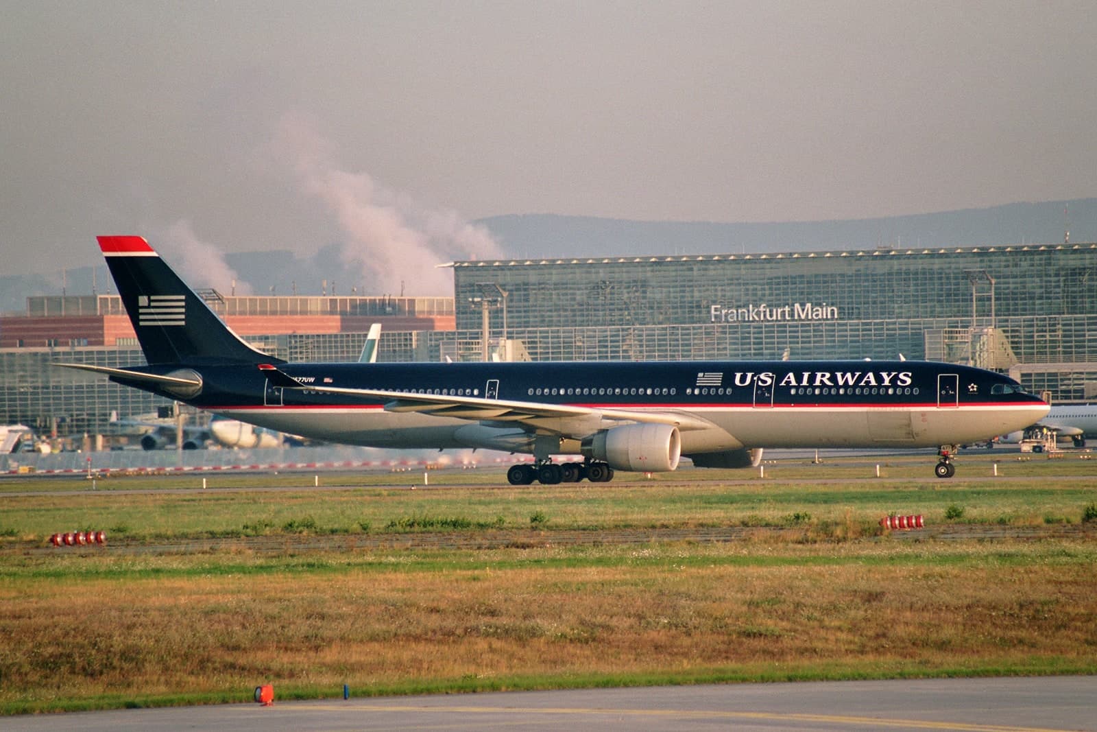 N677UW — Airbus